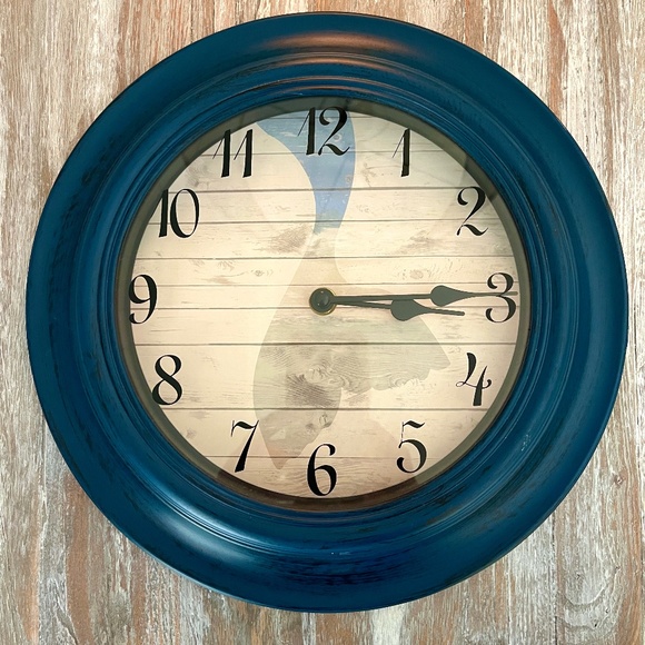 NWOT Blue Mermaid Tail Hanging Coastal Wall Clock 12" Round New AA Battery - Picture 1 of 1